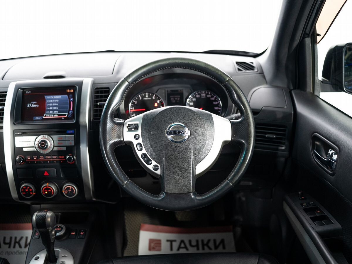 Nissan X-Trail 2011 - фото автомобиля
