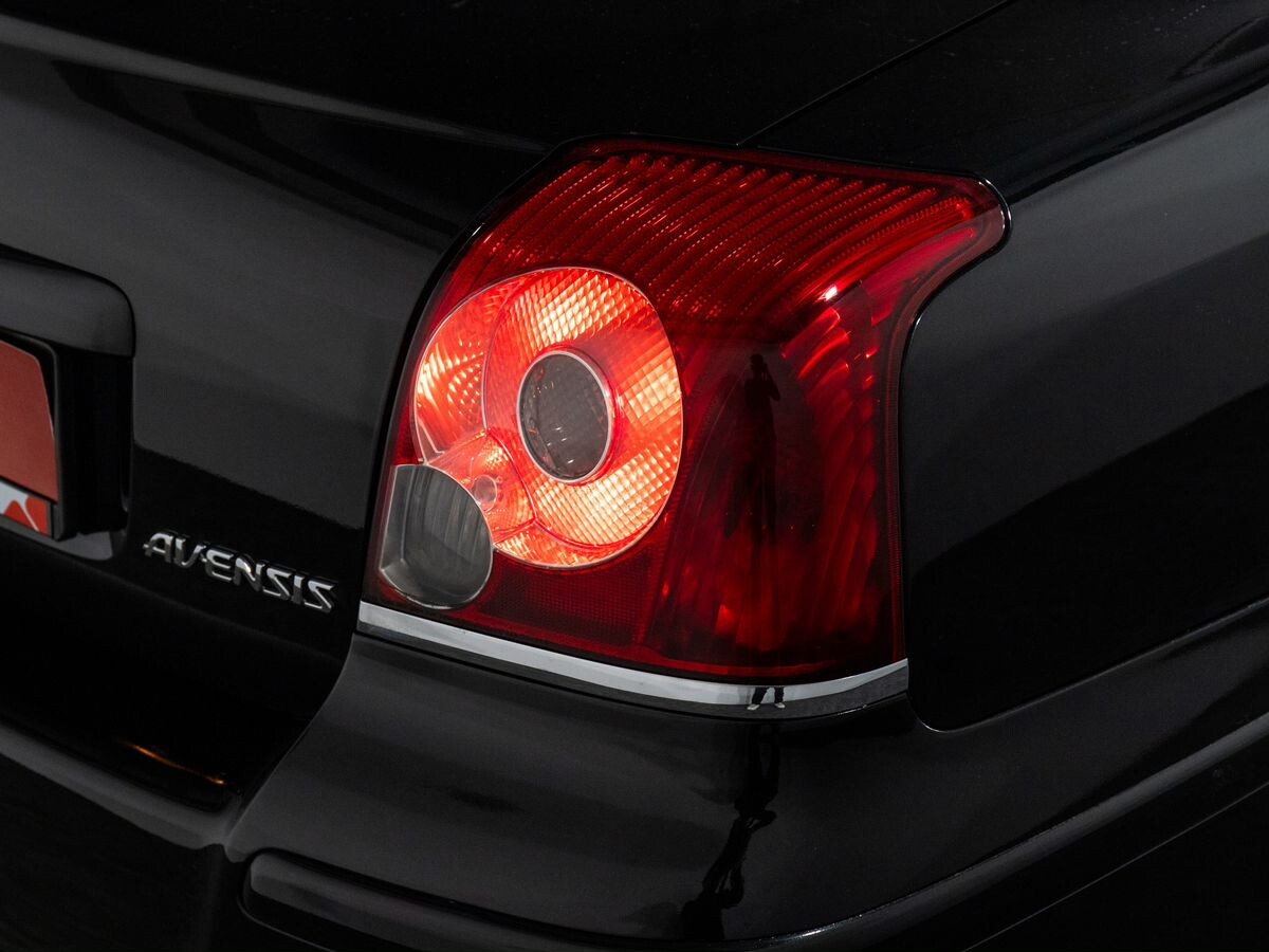 Toyota Avensis 2007 - фото автомобиля