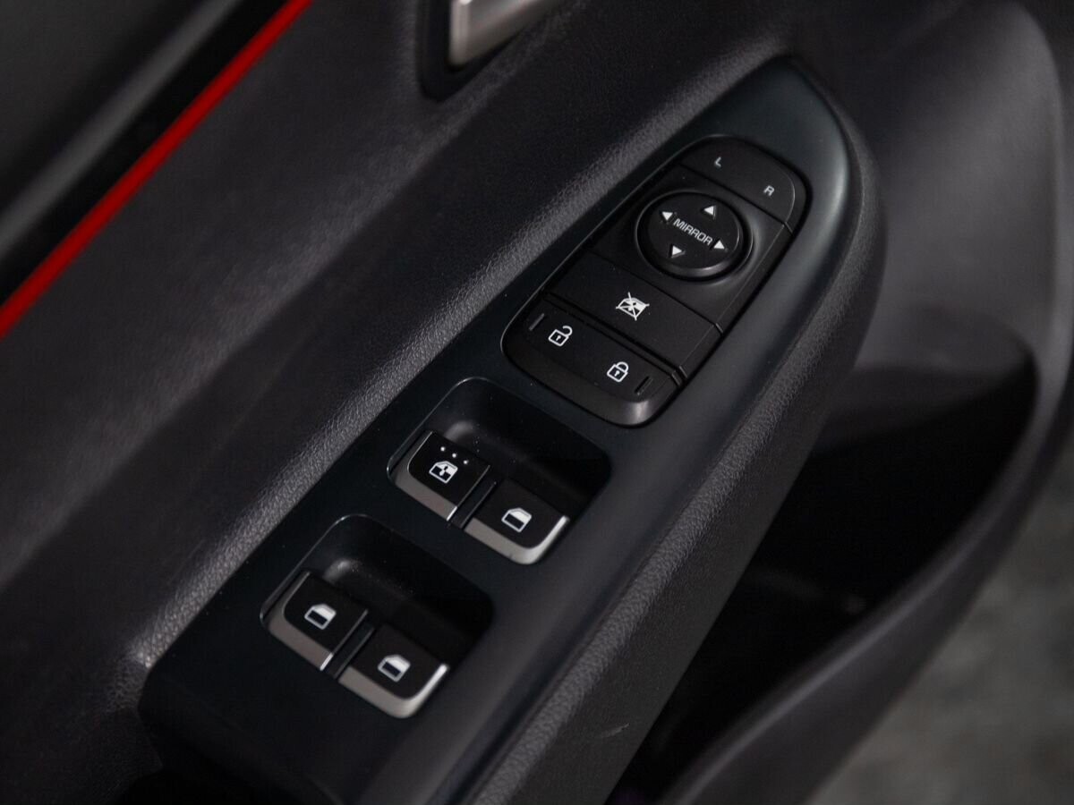 Kia Rio 2020 - фото автомобиля