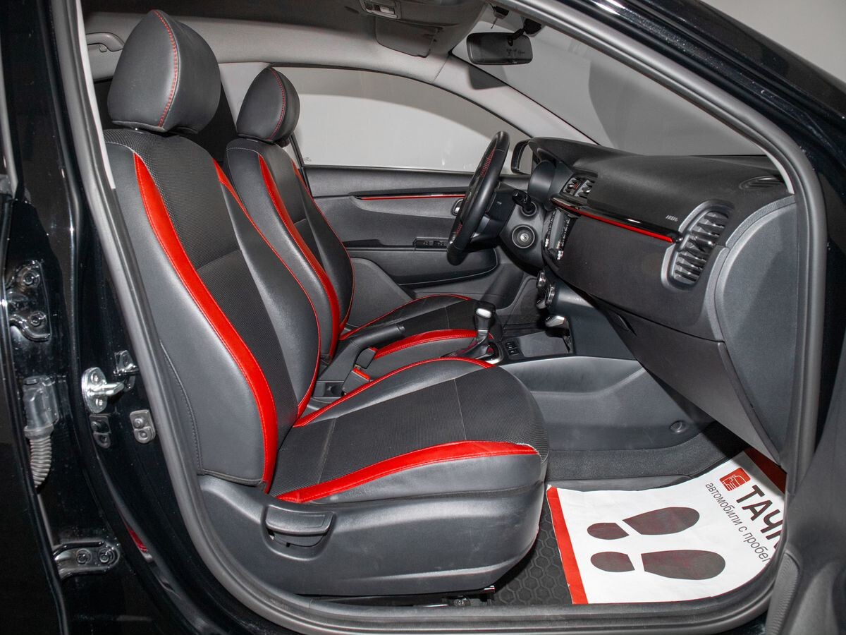 Kia Rio 2020 - фото автомобиля