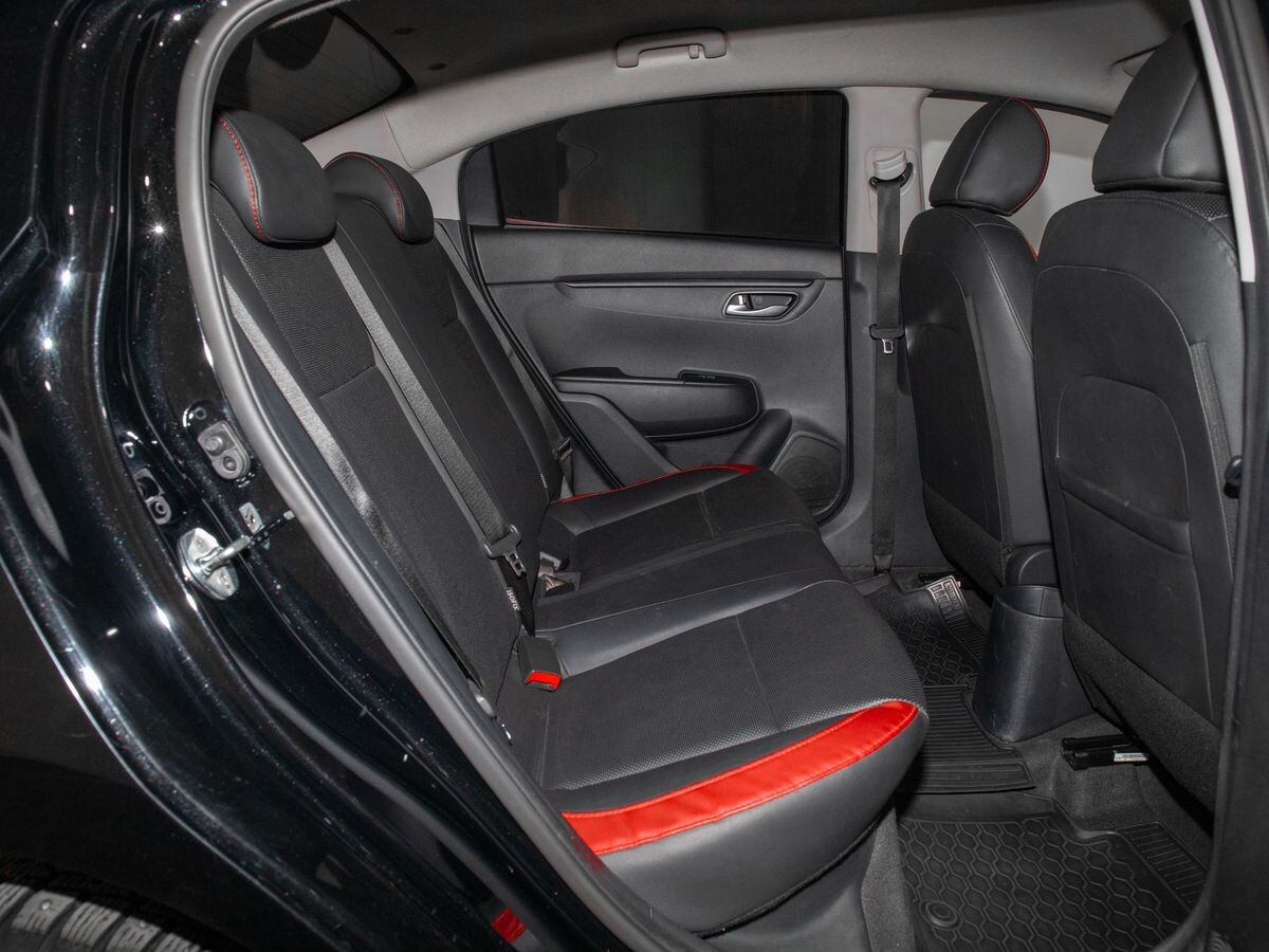 Kia Rio 2020 - фото автомобиля