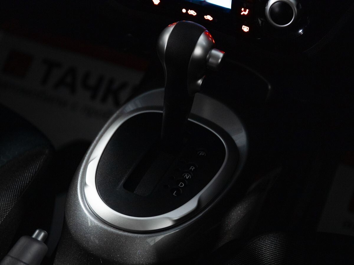 Nissan Juke 2019 - фото автомобиля