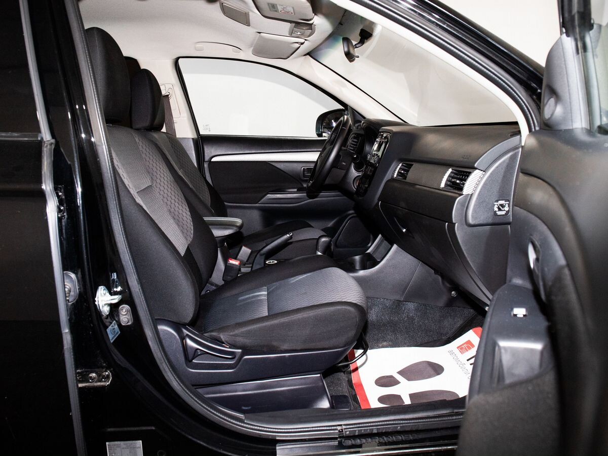 Mitsubishi Outlander 2015 - фото автомобиля