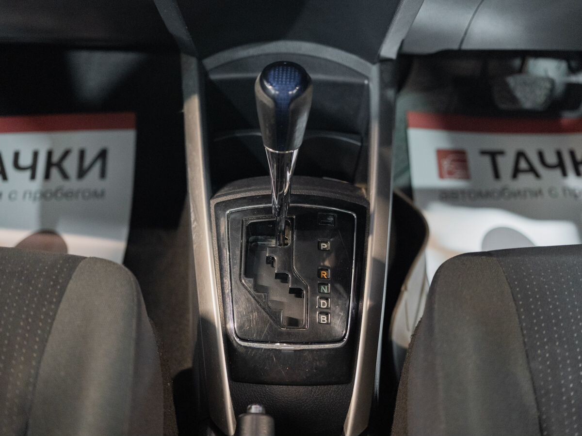 Toyota Corolla 2016 - фото автомобиля