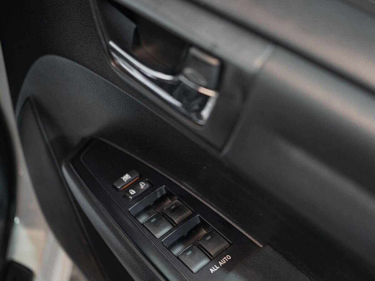 Toyota Corolla 2016 - фото автомобиля