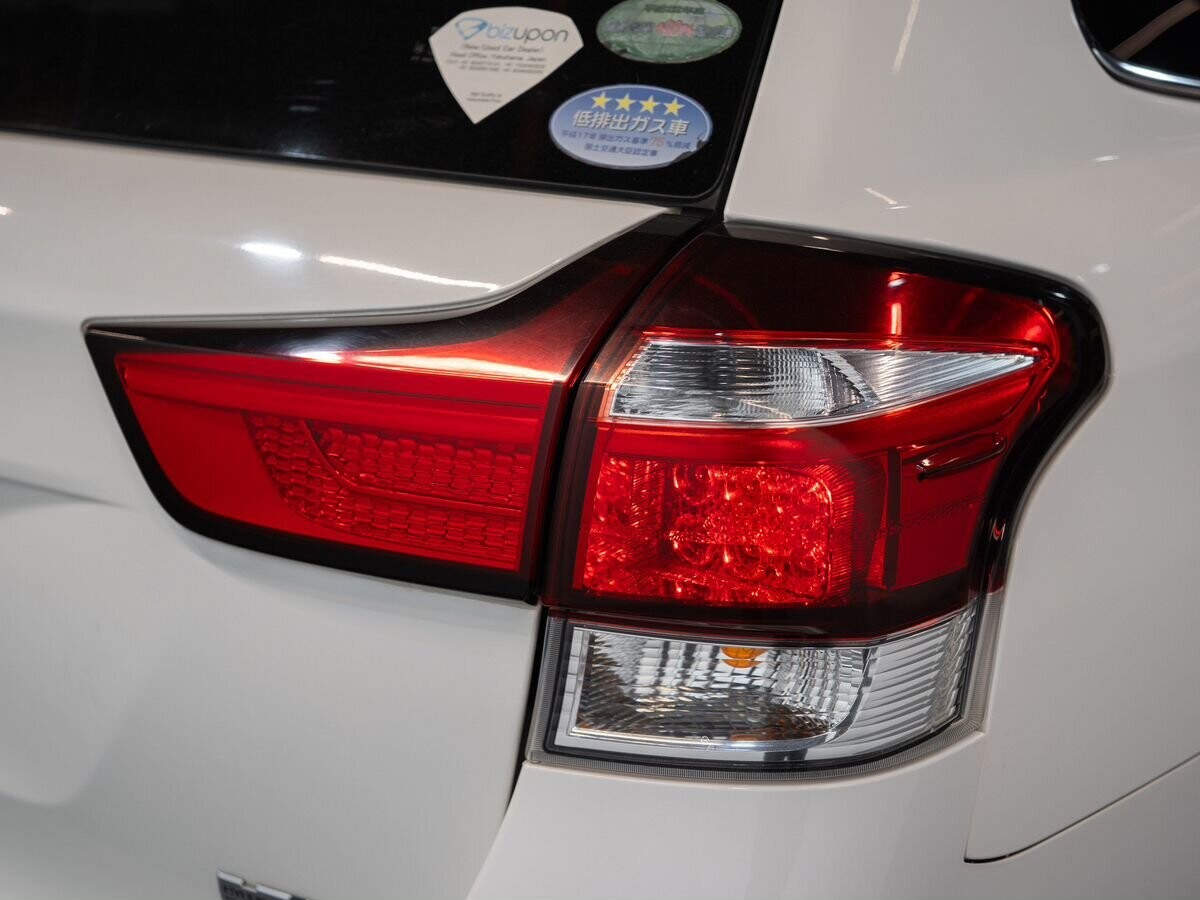 Toyota Corolla 2016 - фото автомобиля