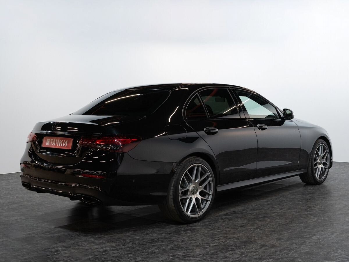 Mercedes-Benz E-Класс 2021 - фото автомобиля