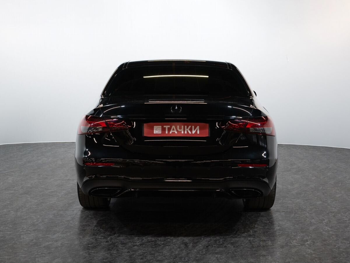 Mercedes-Benz E-Класс 2021 - фото автомобиля