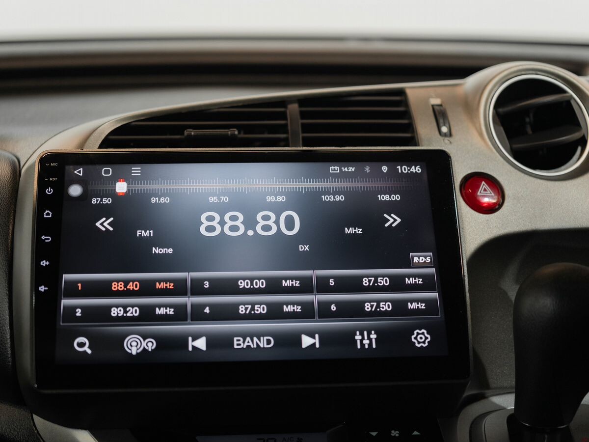 Honda Stream 2011 - фото автомобиля