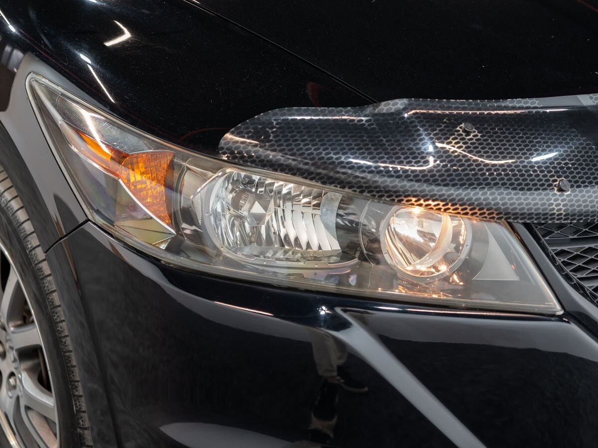 Honda Stream 2011 - фото автомобиля