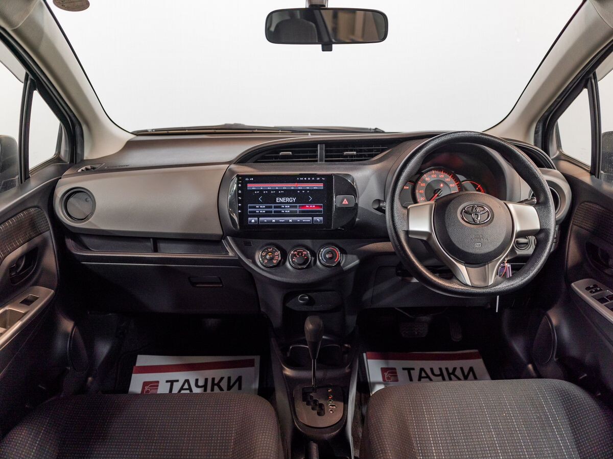Toyota Vitz 2014 - фото автомобиля