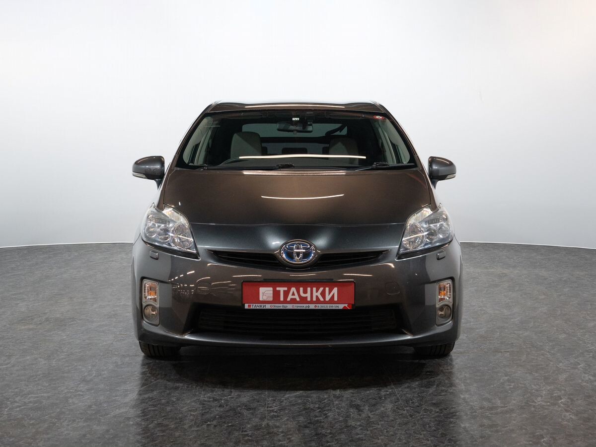 Toyota Prius 2010 - фото автомобиля