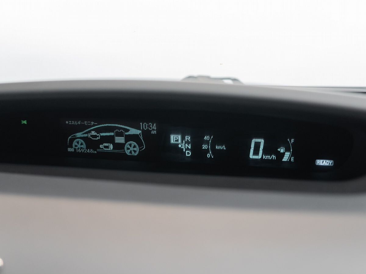 Toyota Prius 2010 - фото автомобиля