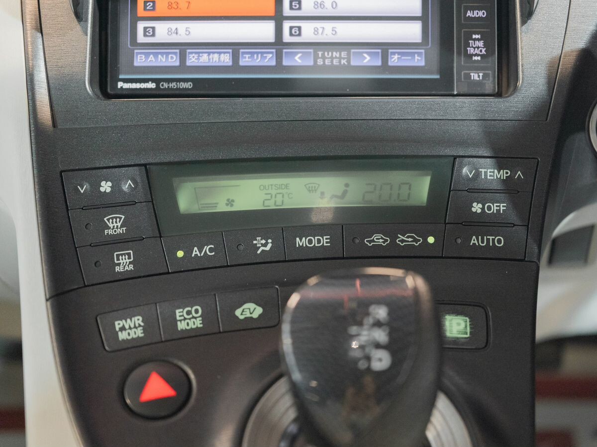 Toyota Prius 2010 - фото автомобиля