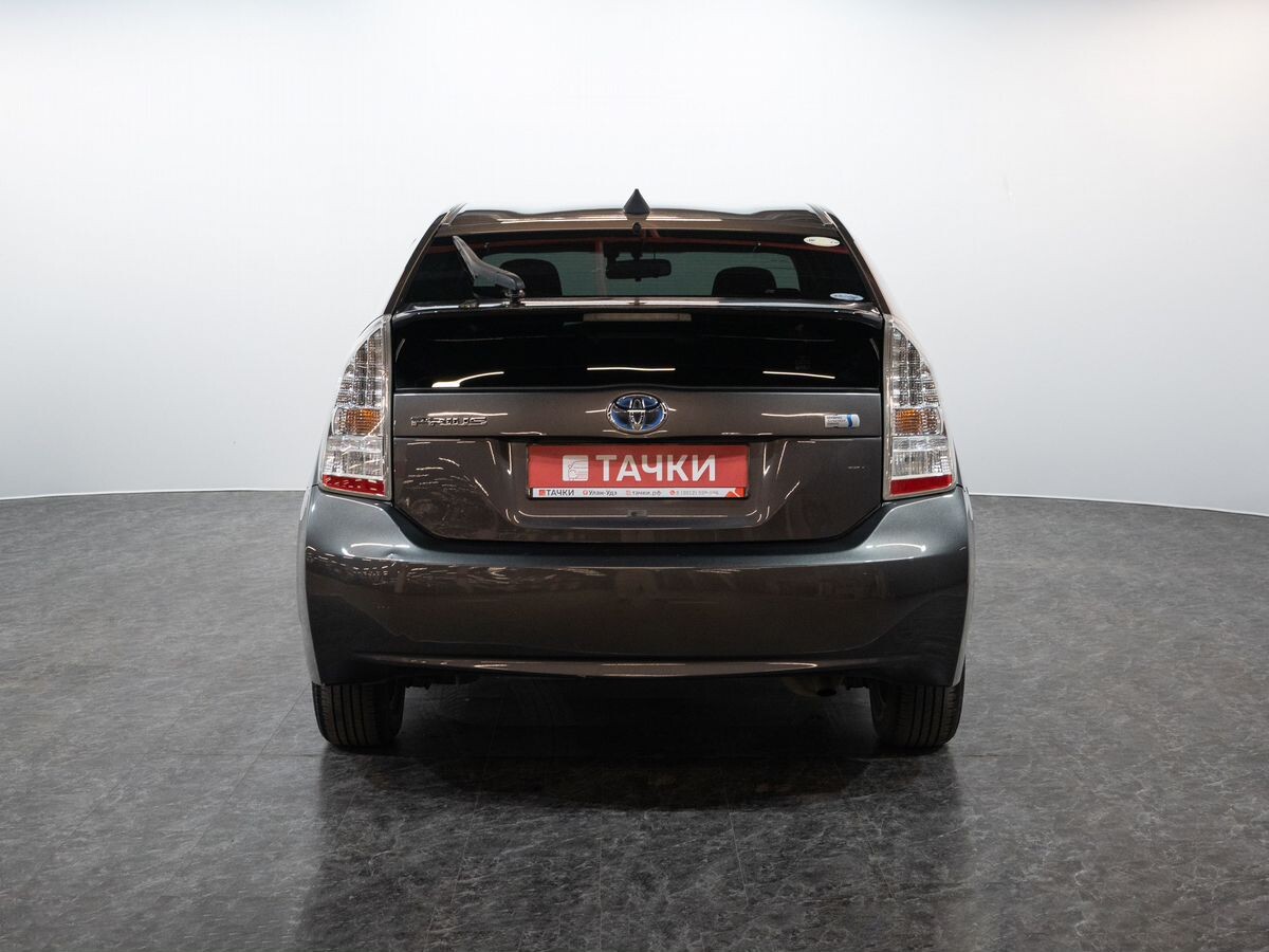 Toyota Prius 2010 - фото автомобиля