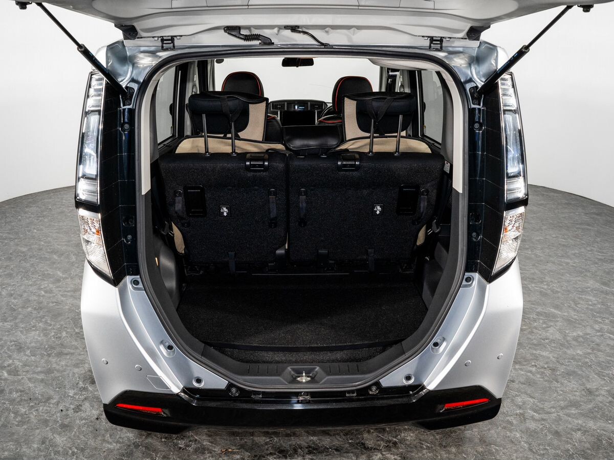 Toyota Tank 2019 - фото автомобиля