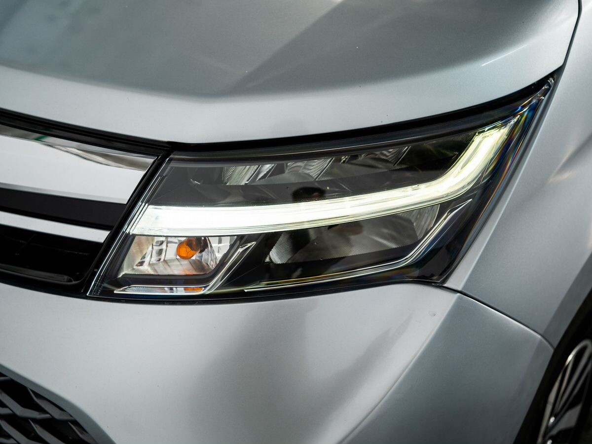 Toyota Tank 2019 - фото автомобиля