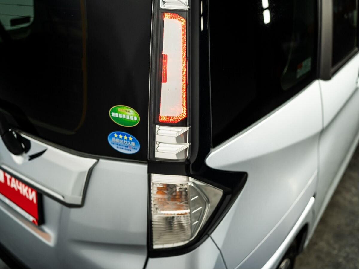 Toyota Tank 2019 - фото автомобиля