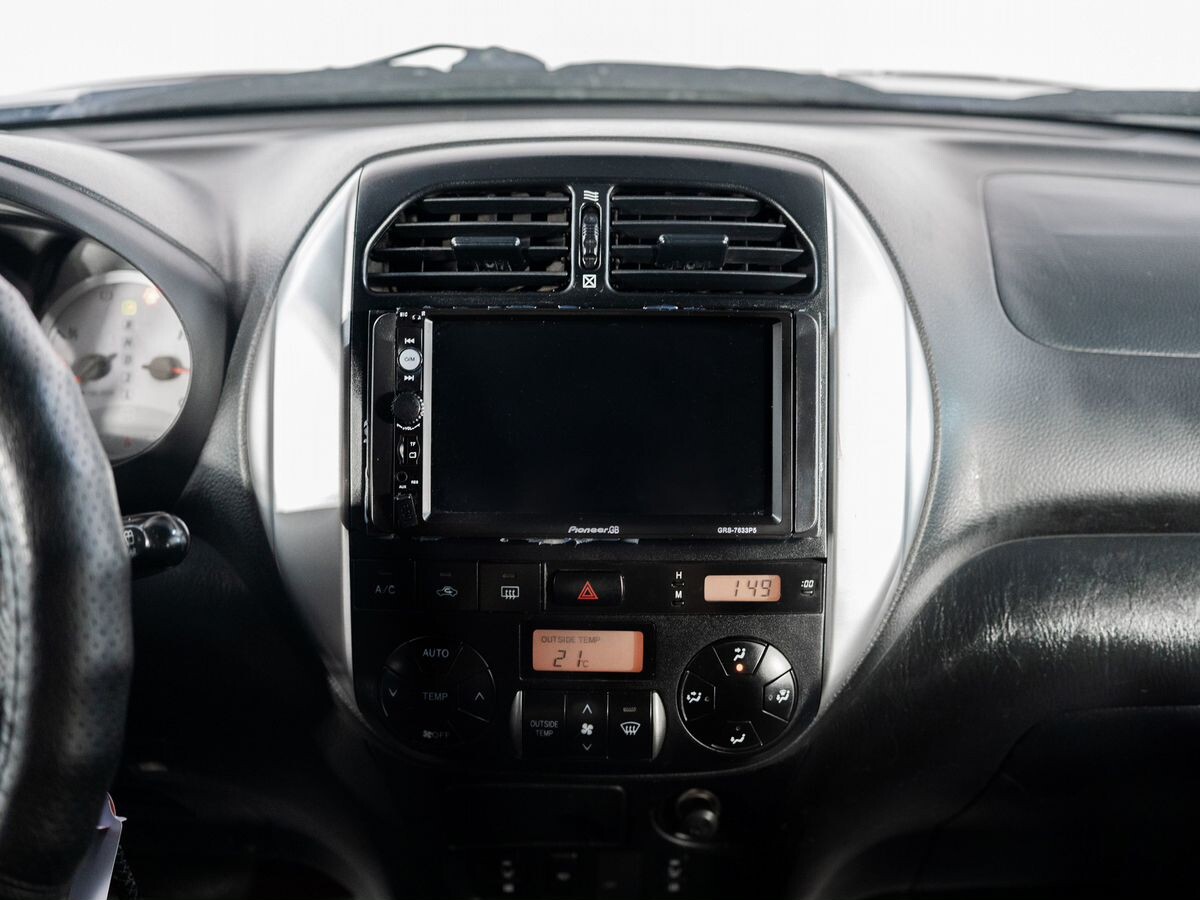 Toyota RAV4 2004 - фото автомобиля