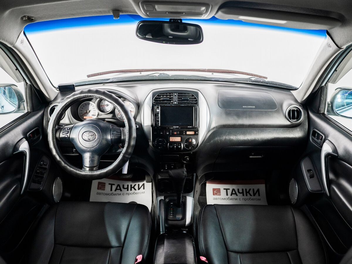 Toyota RAV4 2004 - фото автомобиля