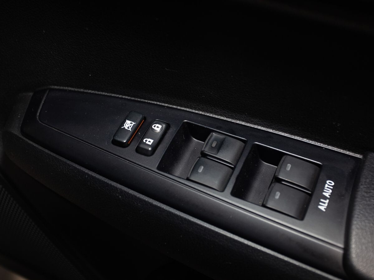 Toyota Corolla 2018 - фото автомобиля