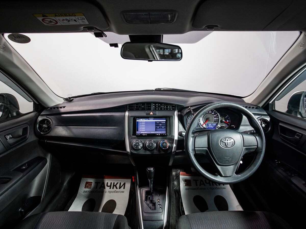 Toyota Corolla 2018 - фото автомобиля