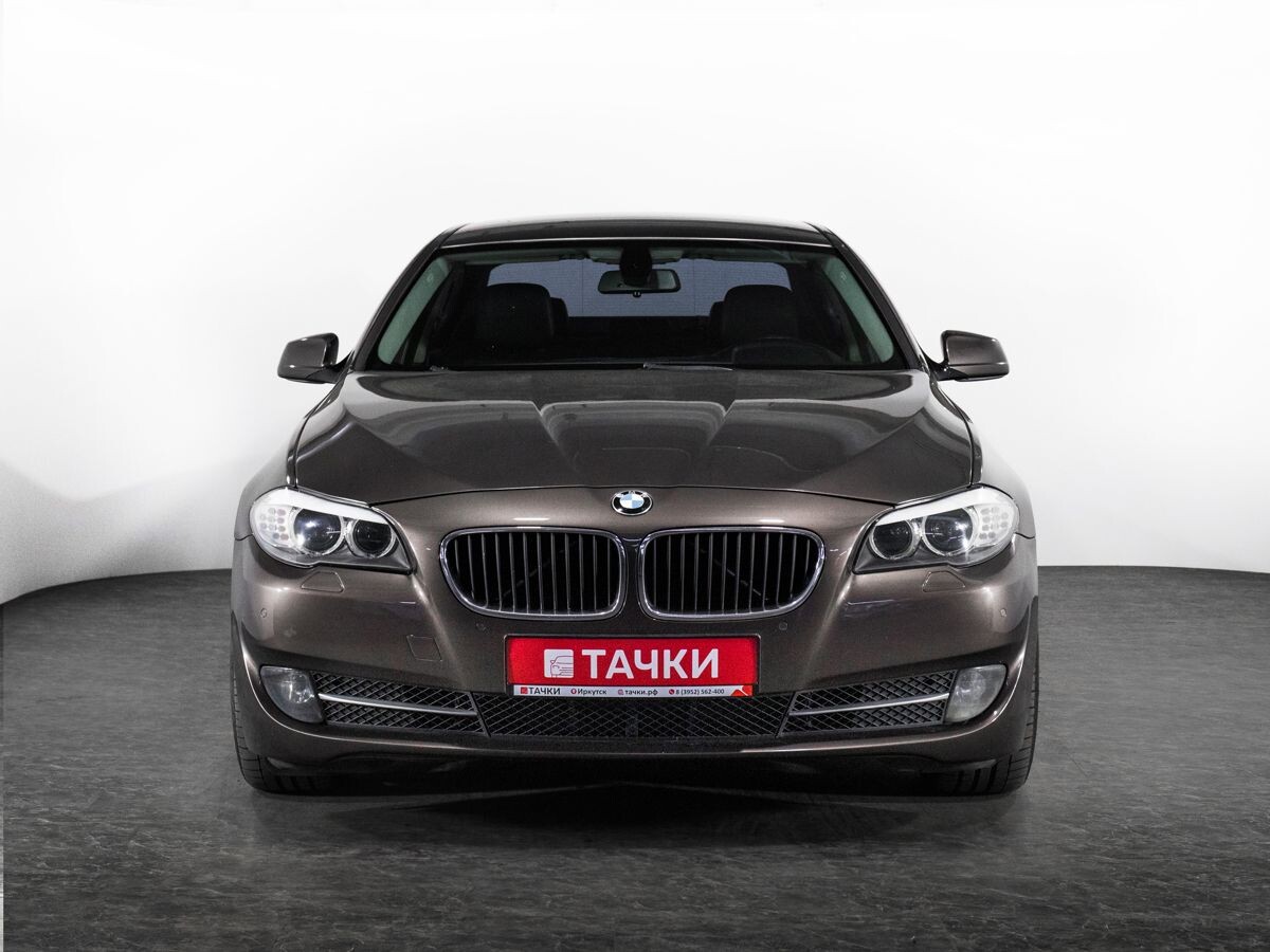 BMW 5 серии 2010 - фото автомобиля