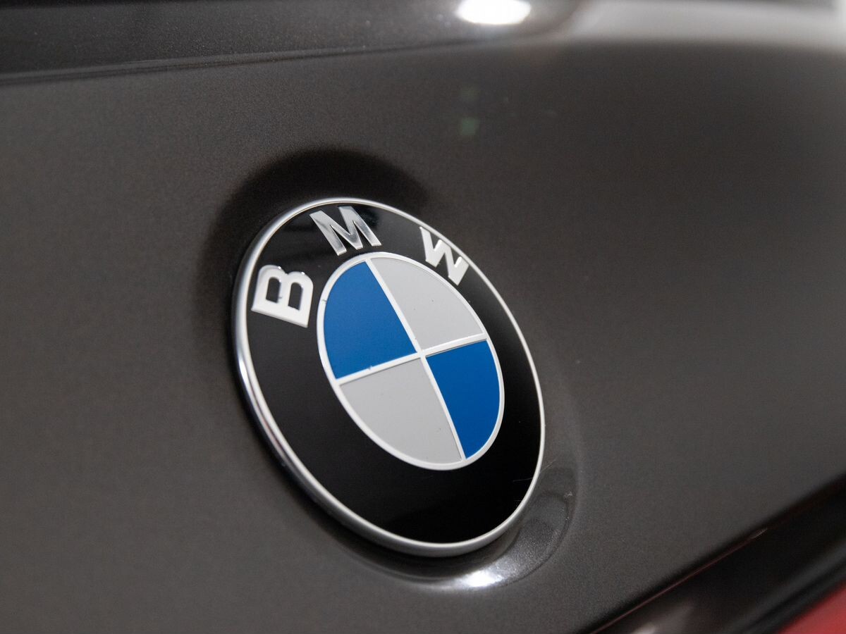 BMW 5 серии 2010 - фото автомобиля