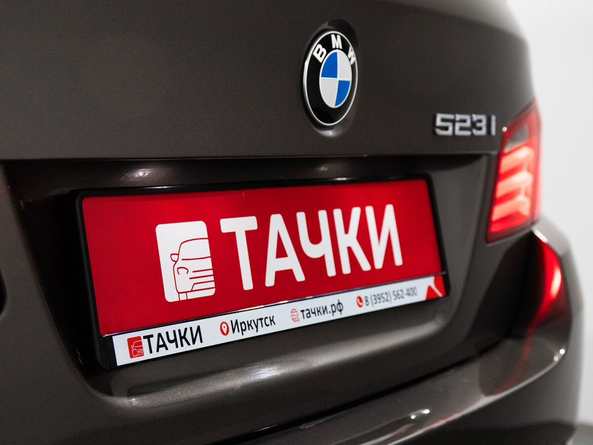 BMW 5 серии 2010 - фото автомобиля