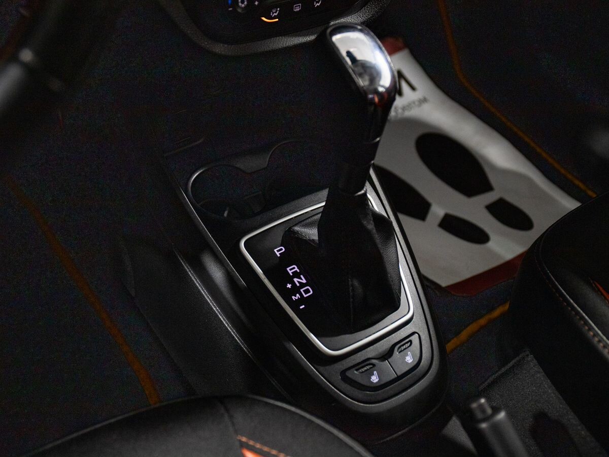 Lada (ВАЗ) Vesta 2020 - фото автомобиля