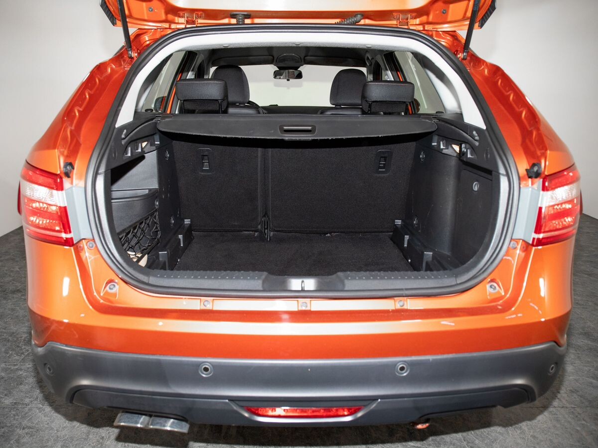 Lada (ВАЗ) Vesta 2020 - фото автомобиля