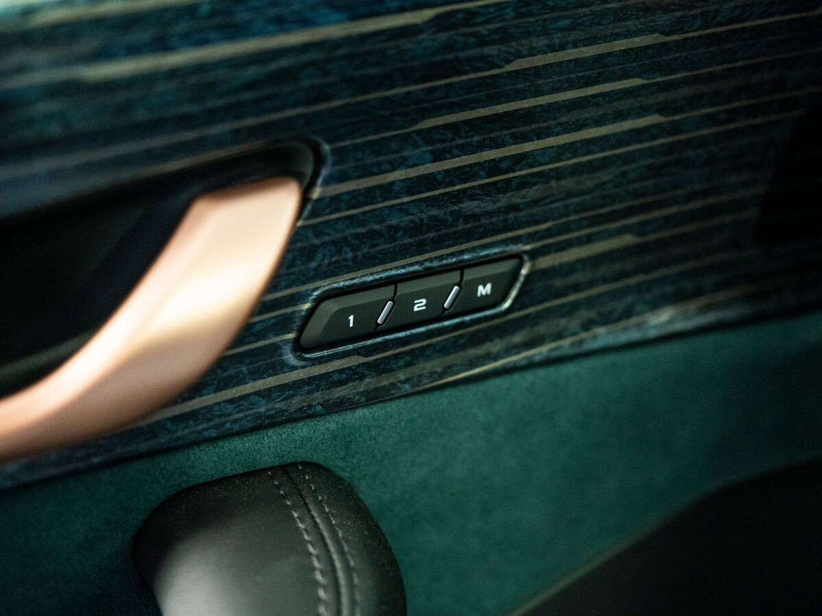 Geely Monjaro 2023 - фото автомобиля