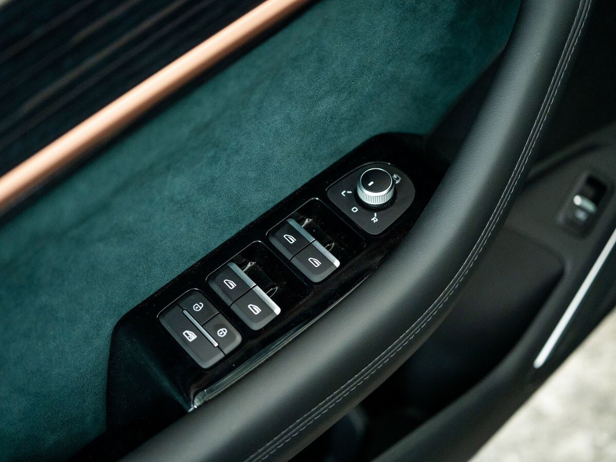 Geely Monjaro 2023 - фото автомобиля