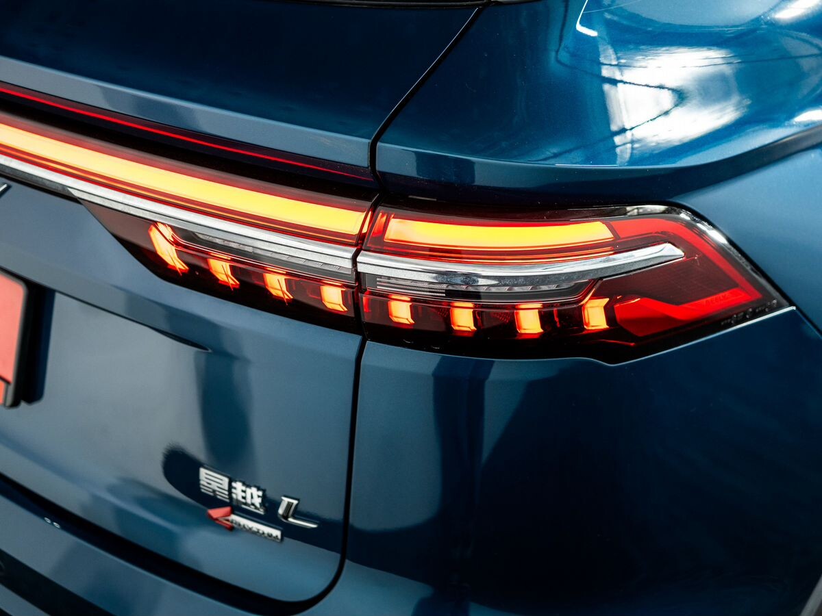 Geely Monjaro 2023 - фото автомобиля