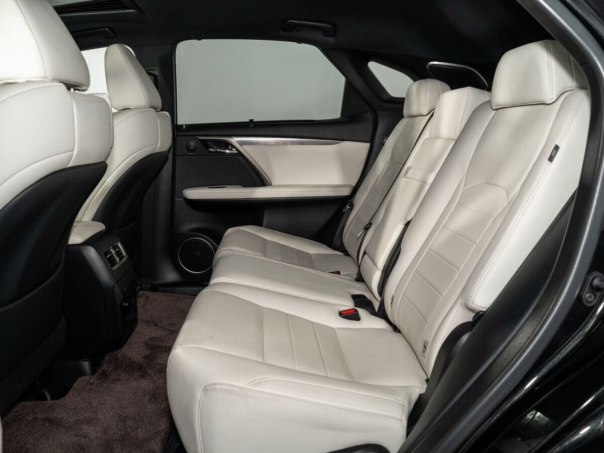 Lexus RX 2018 - фото автомобиля