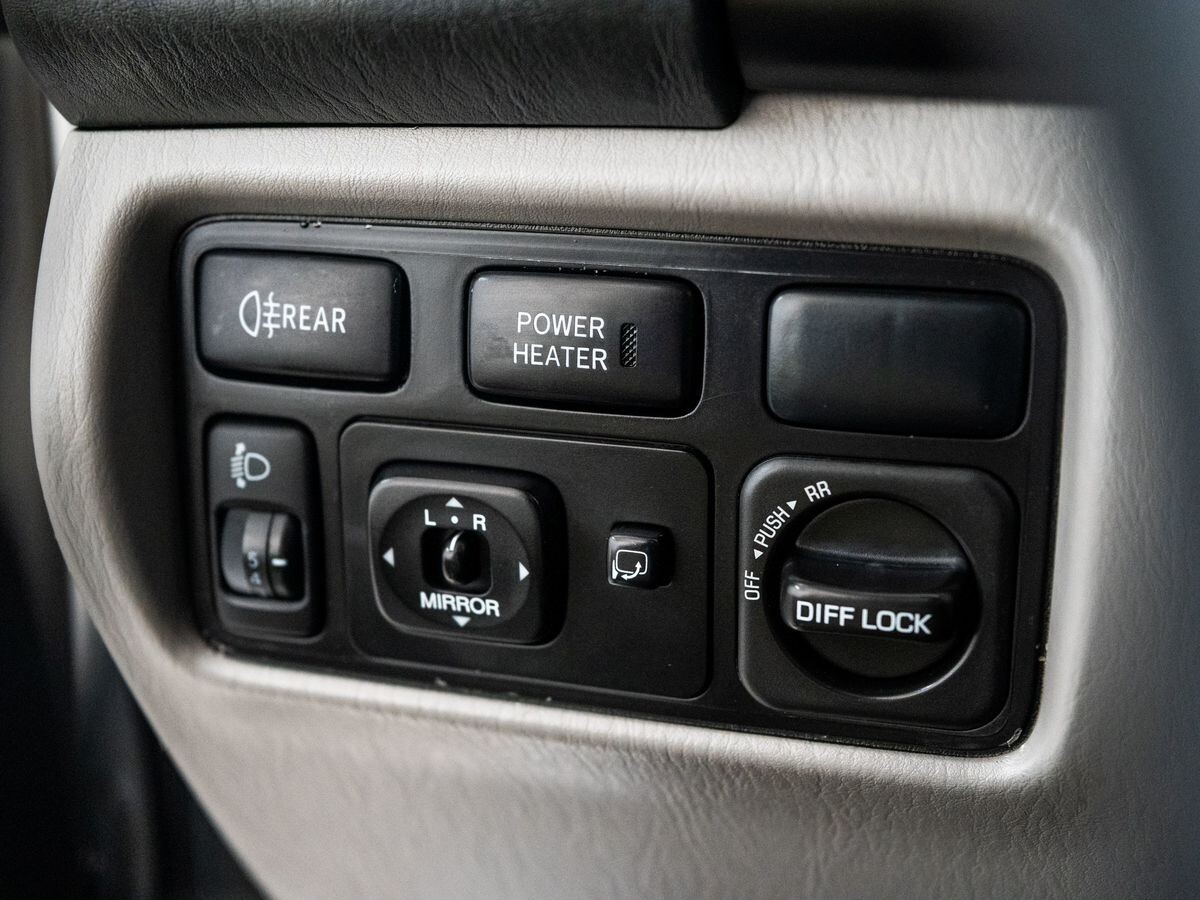 Toyota Land Cruiser 2007 - фото автомобиля