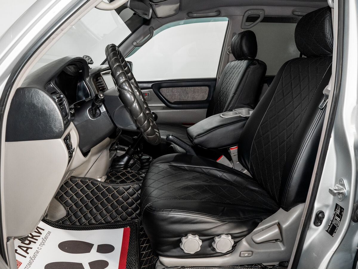 Toyota Land Cruiser 2007 - фото автомобиля