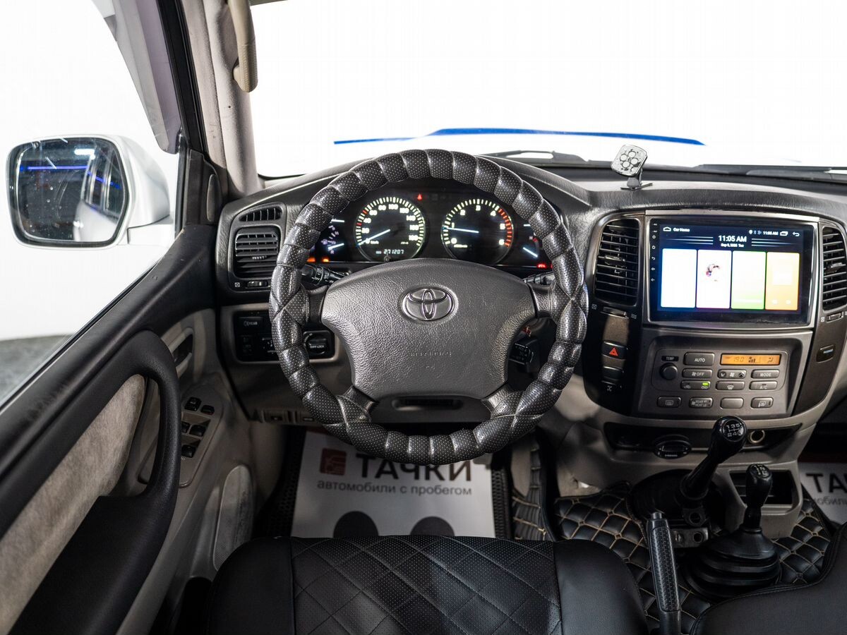 Toyota Land Cruiser 2007 - фото автомобиля