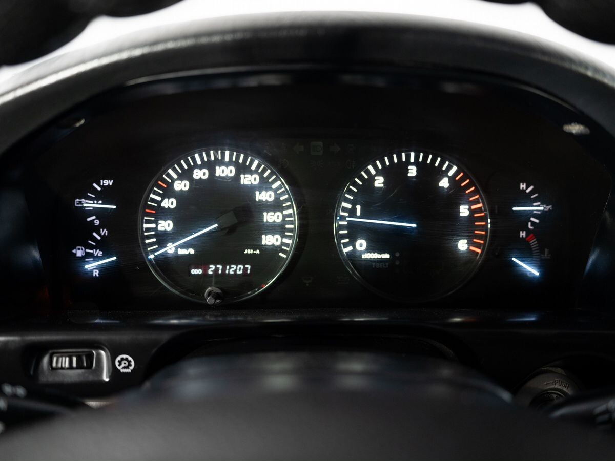 Toyota Land Cruiser 2007 - фото автомобиля