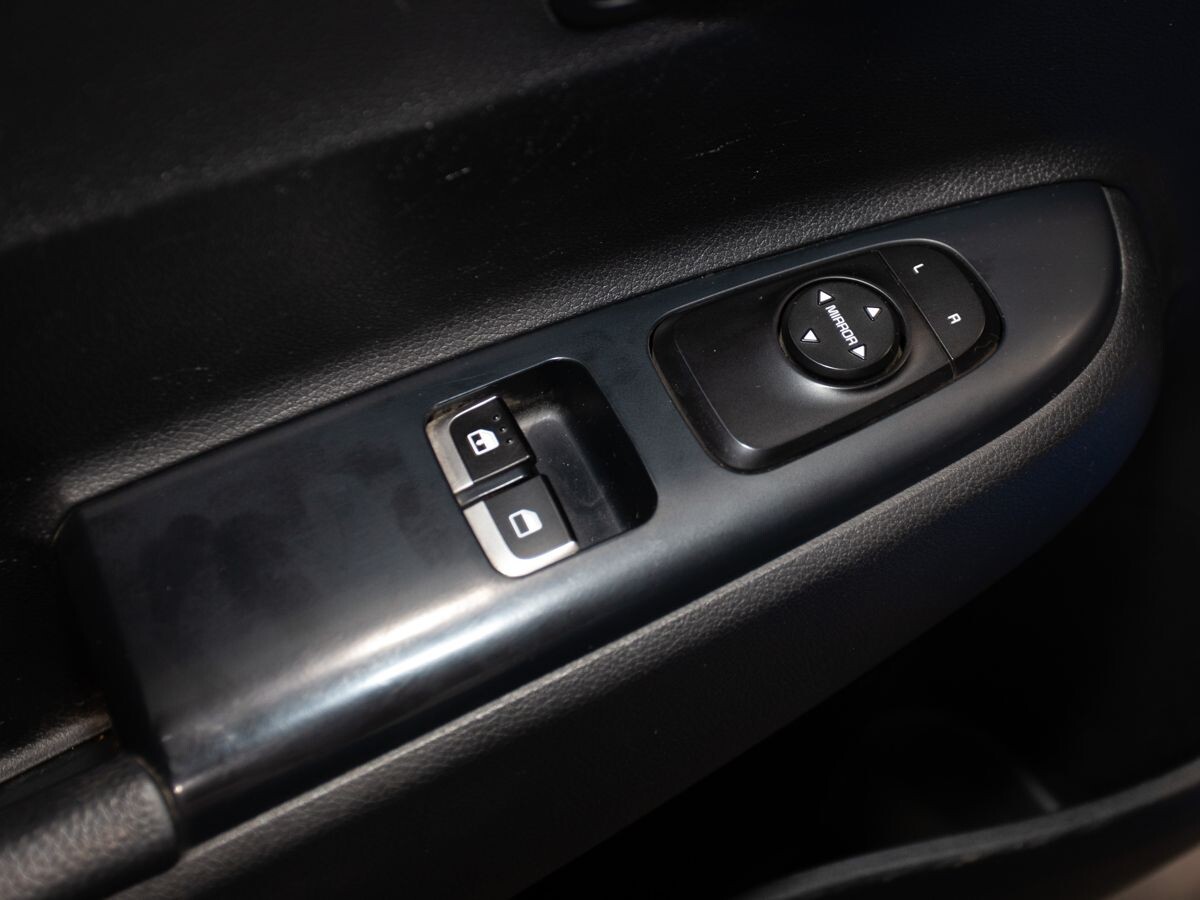 Kia Rio 2020 - фото автомобиля