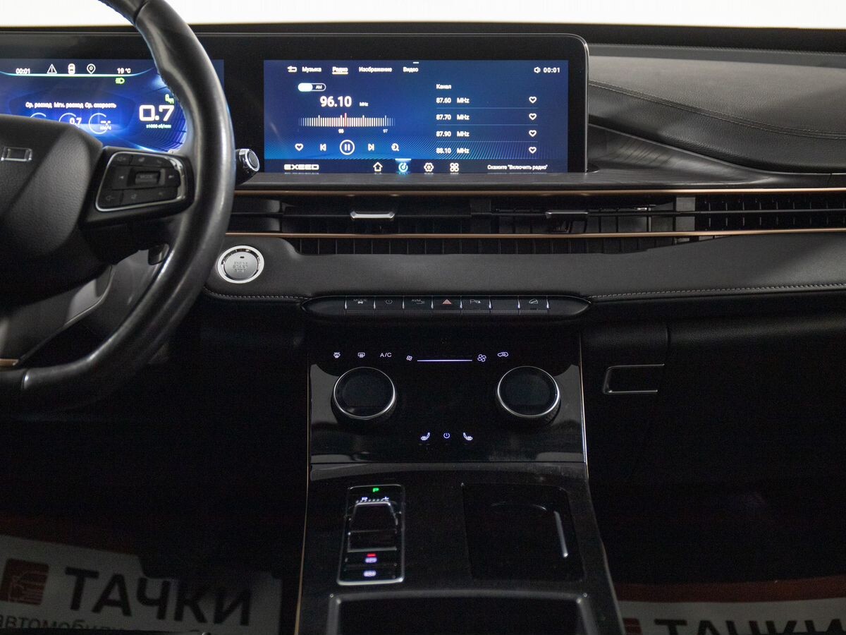 Exeed LX 2022 - фото автомобиля