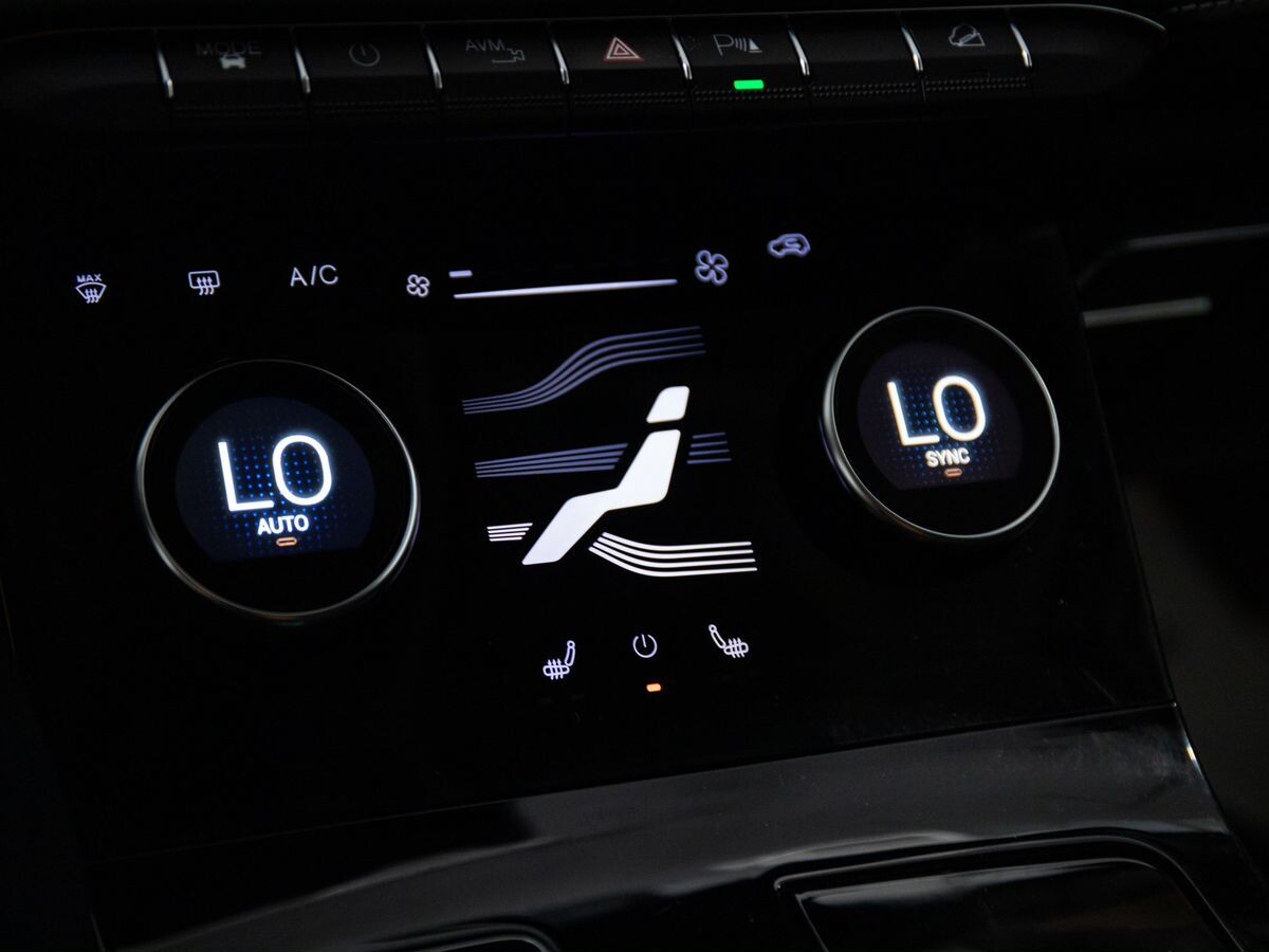 Exeed LX 2022 - фото автомобиля