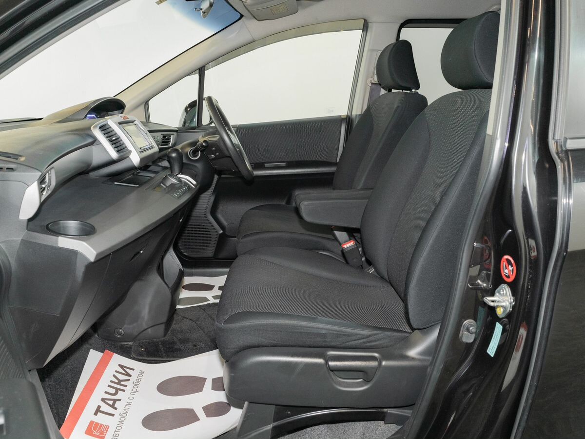 Honda Freed 2011 - фото автомобиля