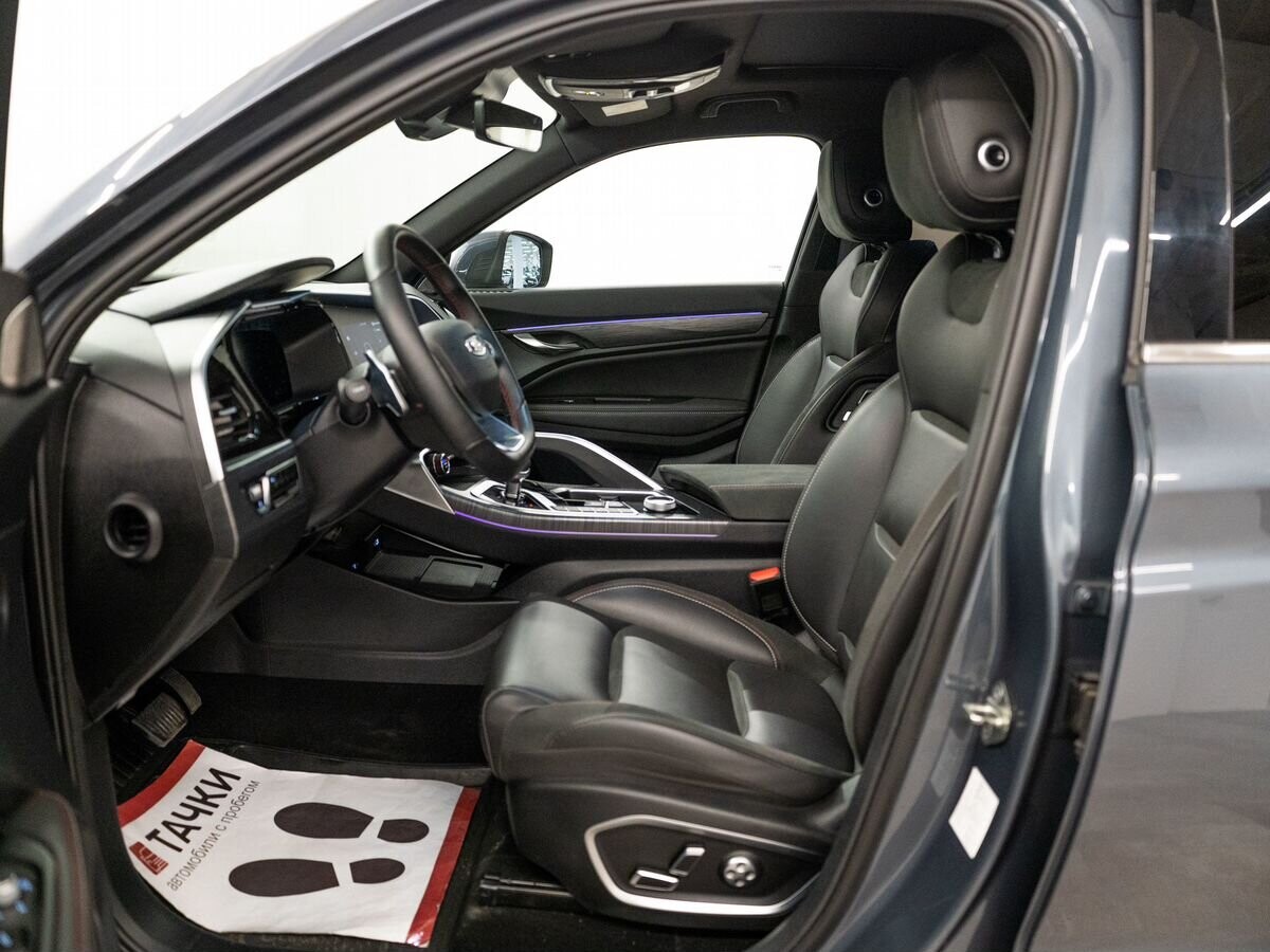 Geely Tugella 2023 - фото автомобиля