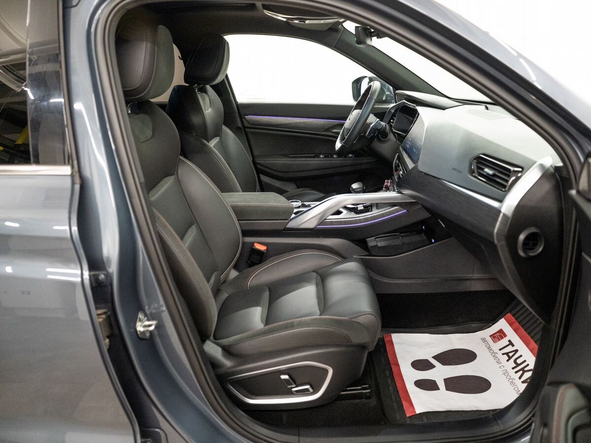 Geely Tugella 2023 - фото автомобиля