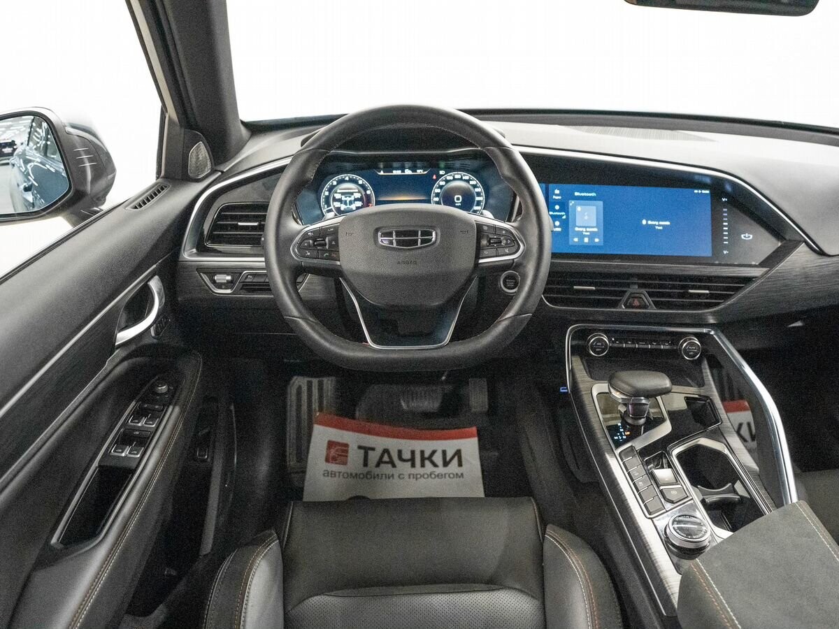 Geely Tugella 2023 - фото автомобиля