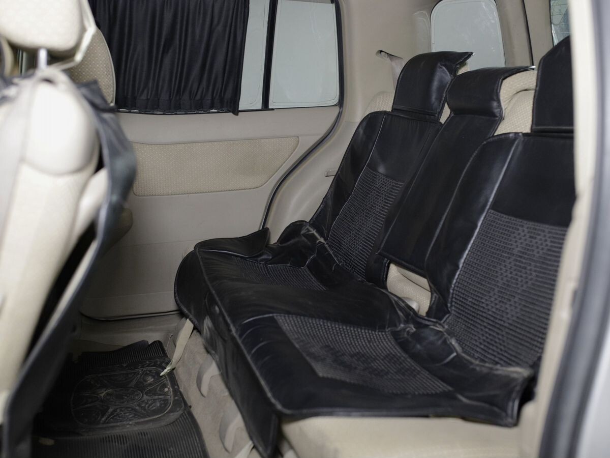 Toyota Raum 2009 - фото автомобиля