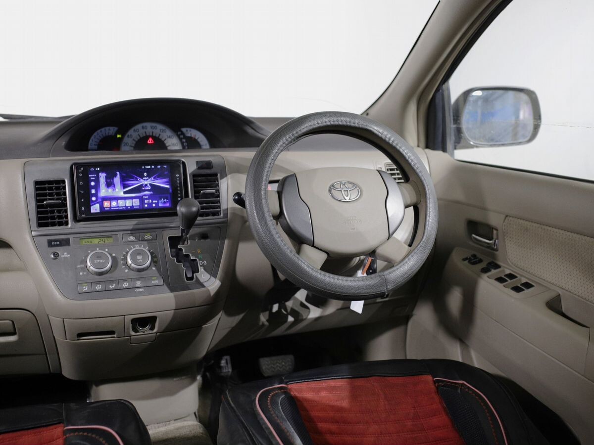 Toyota Raum 2009 - фото автомобиля