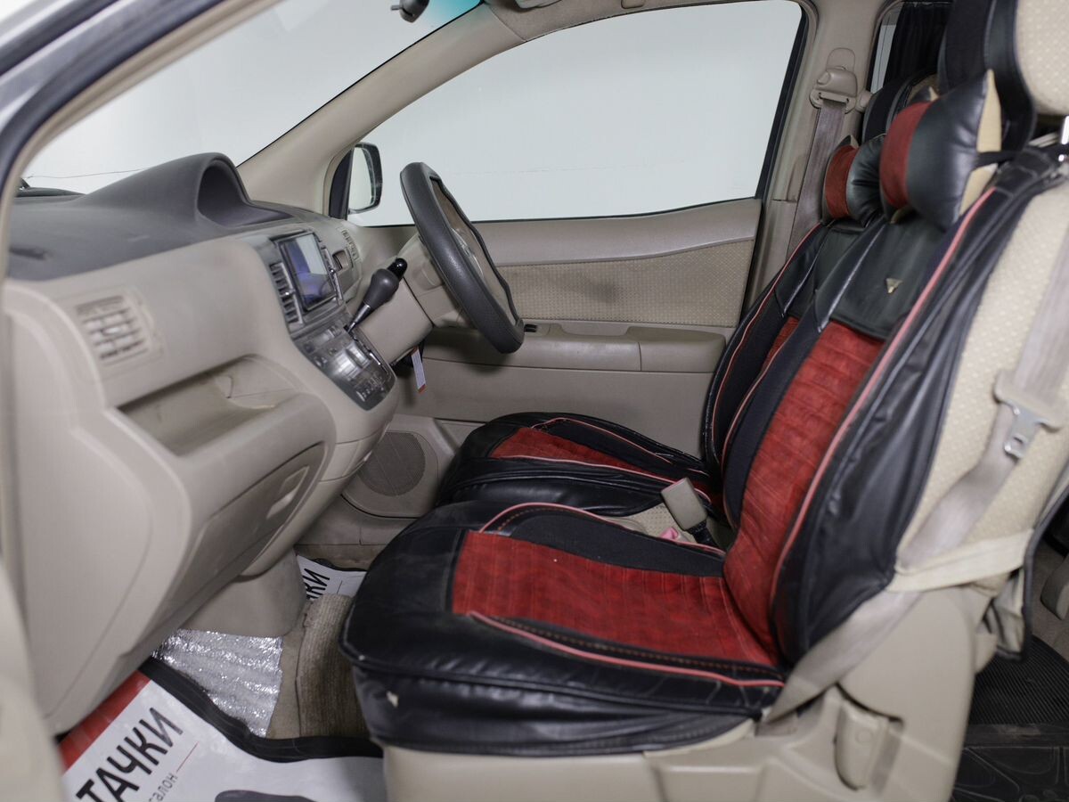 Toyota Raum 2009 - фото автомобиля