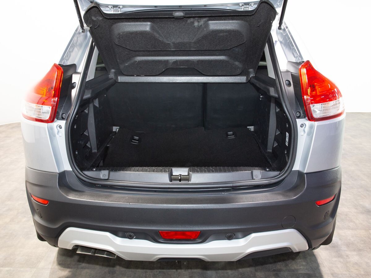 Lada (ВАЗ) XRAY 2021 - фото автомобиля